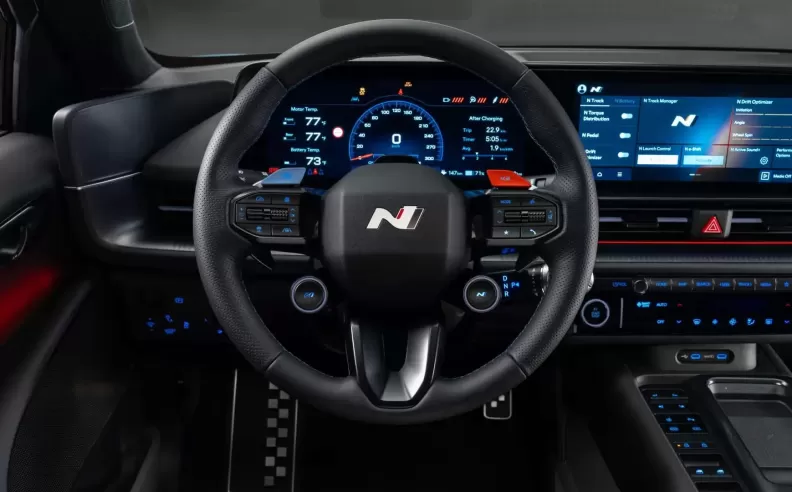 سيارتك تراقبك وتراقب الآخرين أيضًا