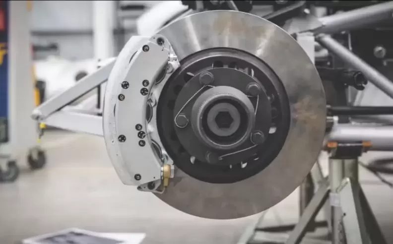 أقراص المكابح: ثورة في القدرة على التوقف