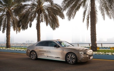 مرسيدس-بنز وشركة Momenta تتعاونان مع مزود خدمات التنقل المحلي Lumo لتشغيل سيارات أجرة ذاتية القيادة من الفئة S