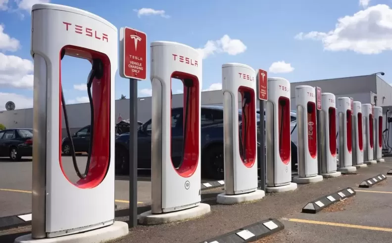 فتح الشبكة للعالم: Supercharger للجميع