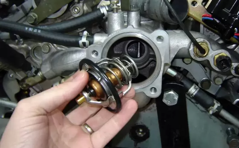 أسئلة شائعة عن ثرموستات السيارة