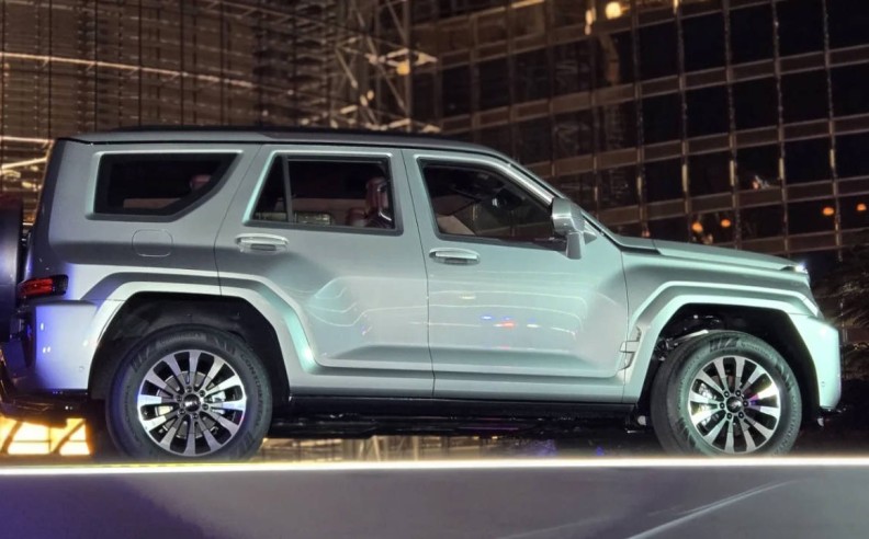 Hybrid Performance and Rugged Engineering