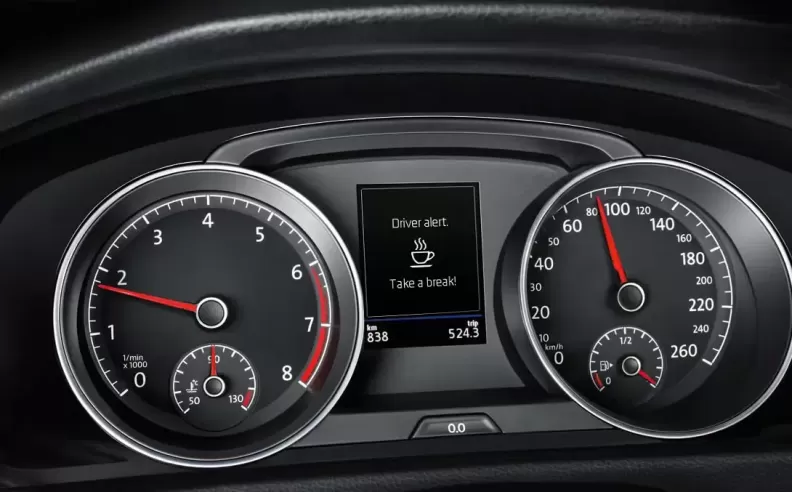 نظام مراقبة انتباه السائق Driver Attention Monitoring