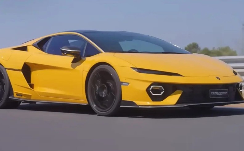 Track day energy at Dubai Autodrome