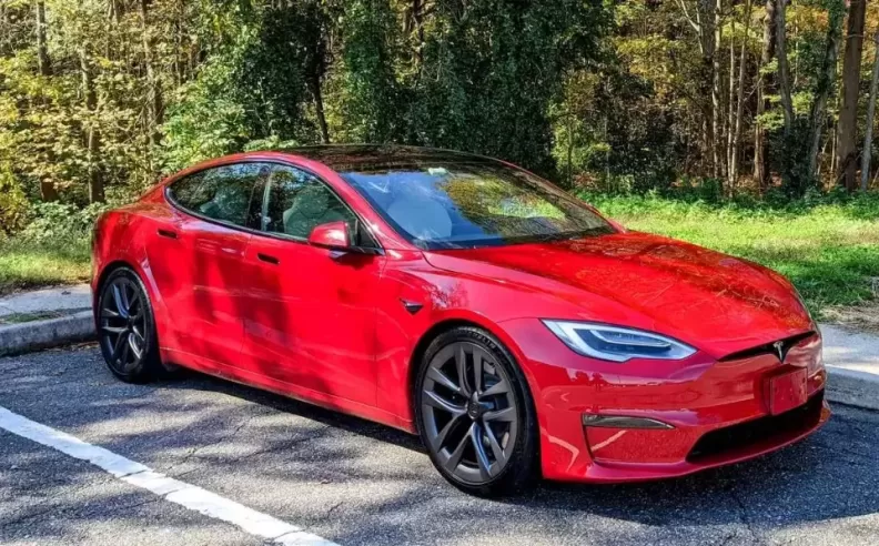 Battery Life, Free Charging, and Ownership Perks