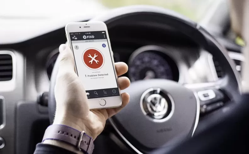 الميكانيكي في جيبك: دليل تشخيص أعطال السيارات بالهاتف في السعودية 2026