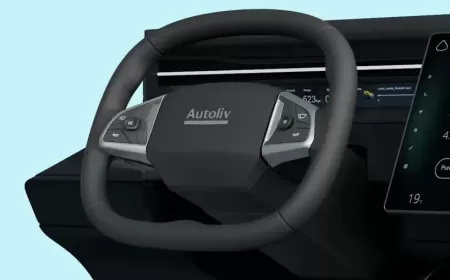 Foldable Steering Wheels Could Change Autonomous Cars in the Middle East