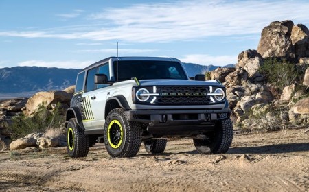 طراز فورد برونكو آر تي آر RTR الجديد يُقدّم الأداء عالي السرعة والأناقة والجرأة على الطرقات الوعرة