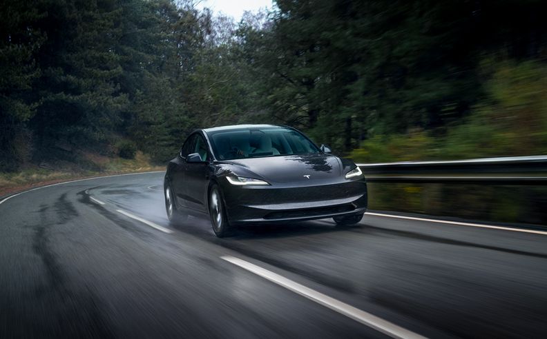 تسلا  Model 3 و Model Y تحصد جائزة 