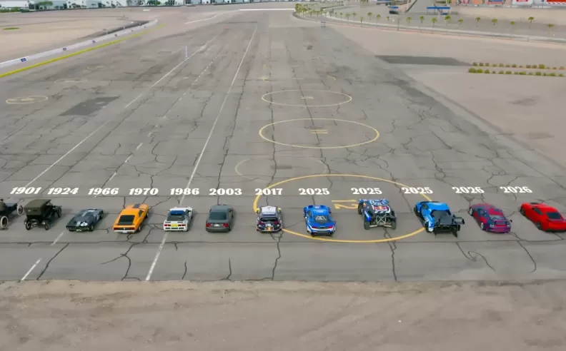 اختبار المنعطفات: موستانج دارك هورس SC ضد الأسطورة GT40