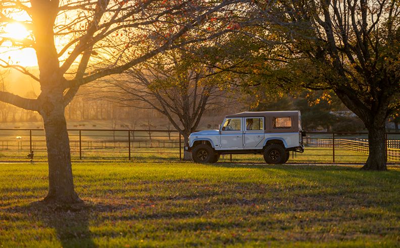 A $393,400 Defender D110 Soft-Top Inspired by the Hamptons
