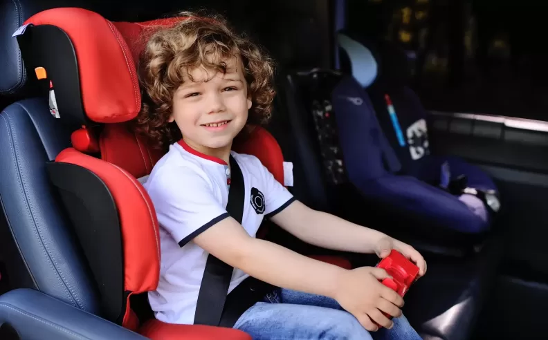 الضوابط النظامية لاستخدام مقاعد الأطفال