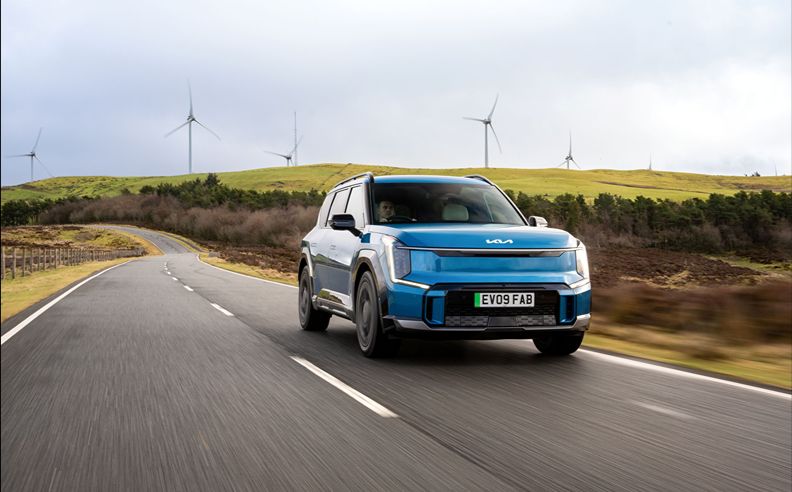تفوق كيا EV3 وEV9 وتأثير الجوائز على استراتيجية العلامة