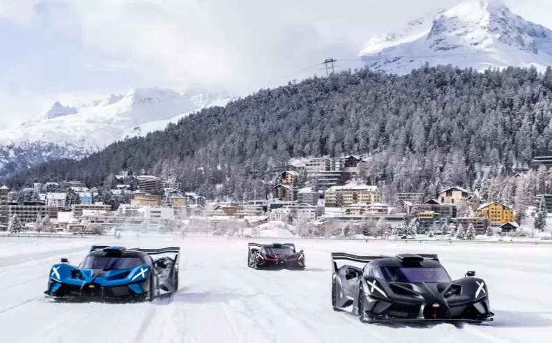 رقصة النار على الجليد: بوجاتي تحول حلبة سان موريتز إلى لوحة سينمائية خارقة