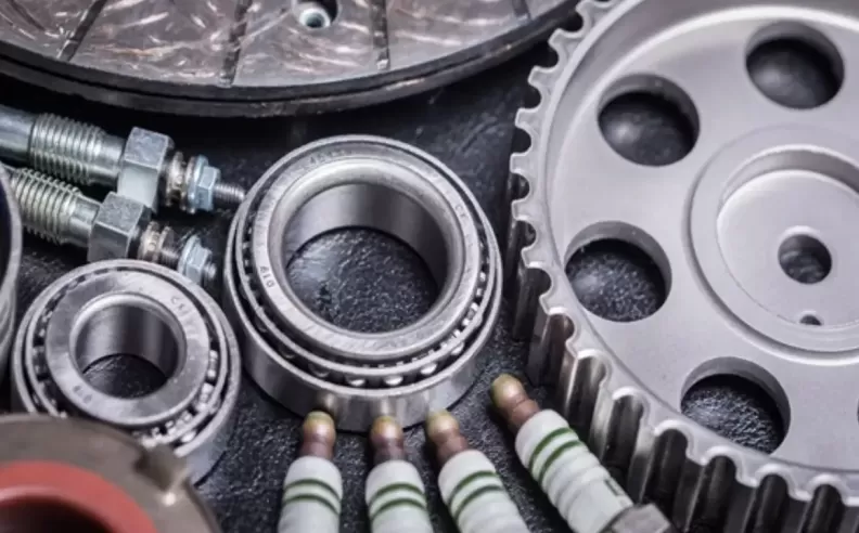 فن التمييز: كيف تكتشف القطع المقلدة والمجددة؟