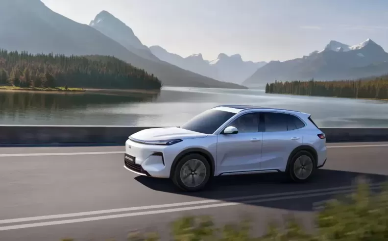 Smart Hybrid Driving for Everyday Life