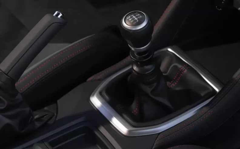 استطلاعات سرية تثير الجدل في مجتمع ريديت